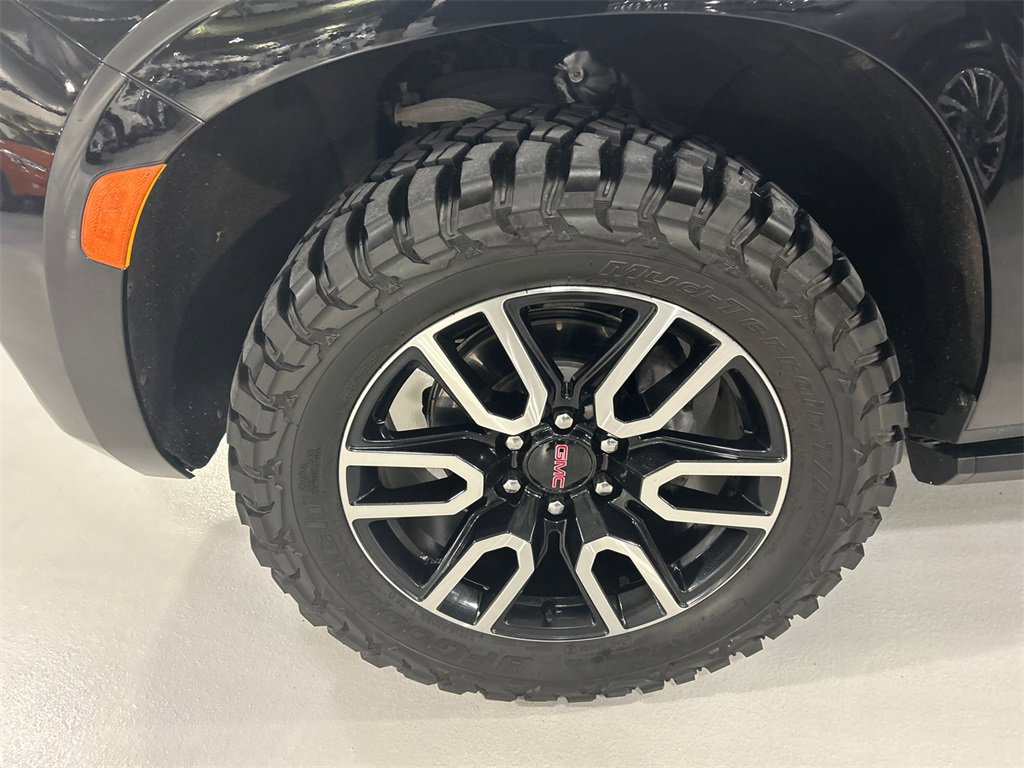 Used 2022 GMC Yukon AT4 w/ Max Trailering Package image 8