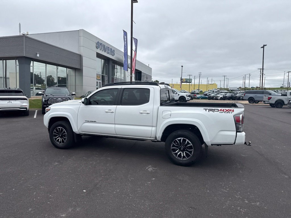 Used 2023 Toyota Tacoma TRD Sport w/ Technology Package AWD/4WD image 10