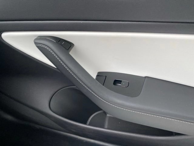 Used 2019 Tesla Model 3 Standard Range Plus RWD image 15