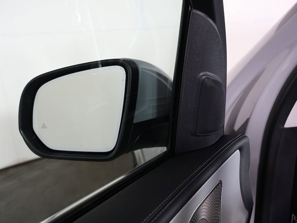 Used 2024 Mercedes-Benz GLE 450 4MATIC w/ AMG Line Exterior image 37