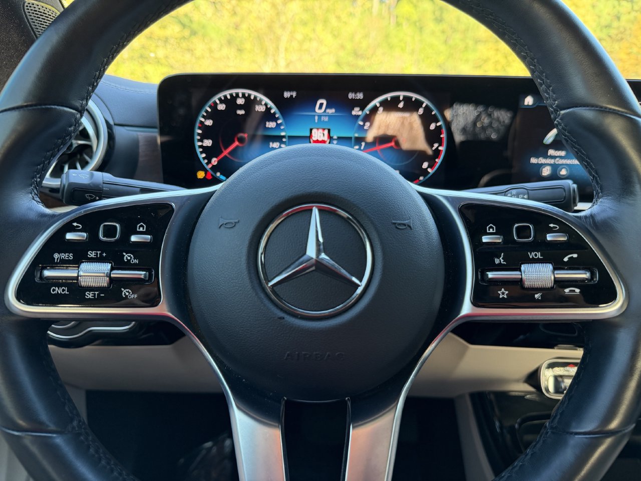 Used 2023 Mercedes-Benz CLA 250 4MATIC w/ Premium Package image 9