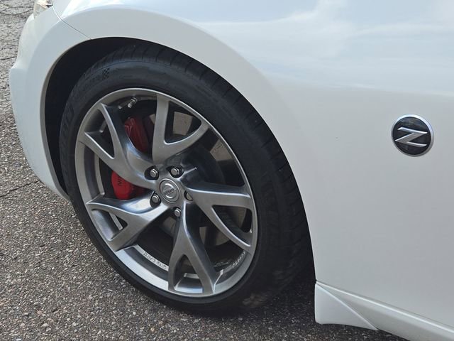 Used 2013 Nissan 370Z Touring w/ Sport Pkg RWD image 10