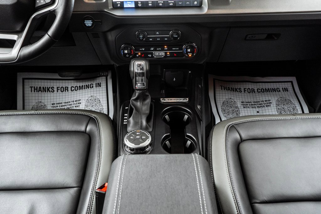 Used 2025 Ford Bronco Outer Banks image 12