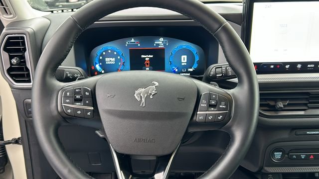 Used 2025 Ford Bronco Sport Badlands image 19