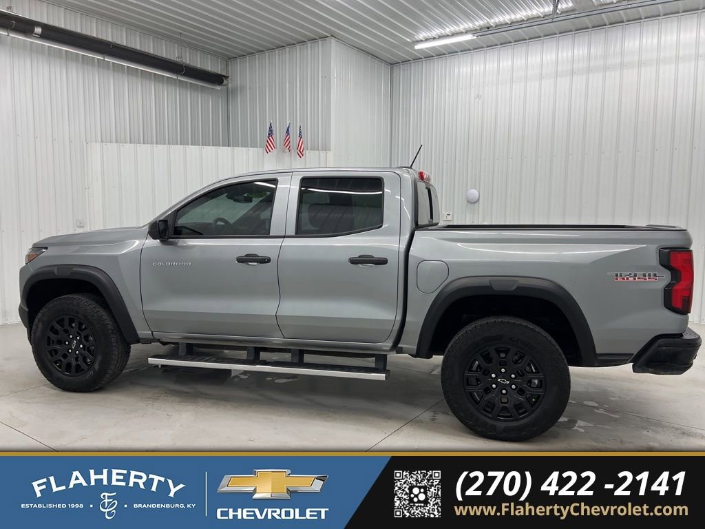 Used 2024 Chevrolet Colorado Trail Boss w/ Technology Package image 5