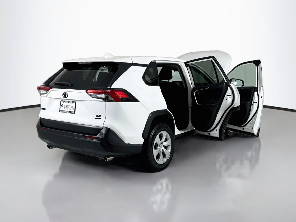 Used 2022 Toyota RAV4 LE AWD/4WD image 21