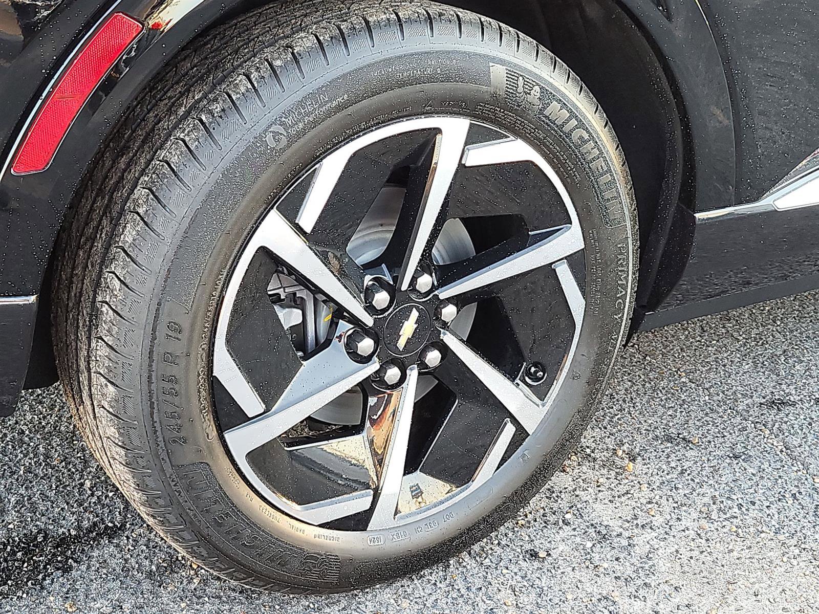 New 2024 Chevrolet Equinox EV LT image 29