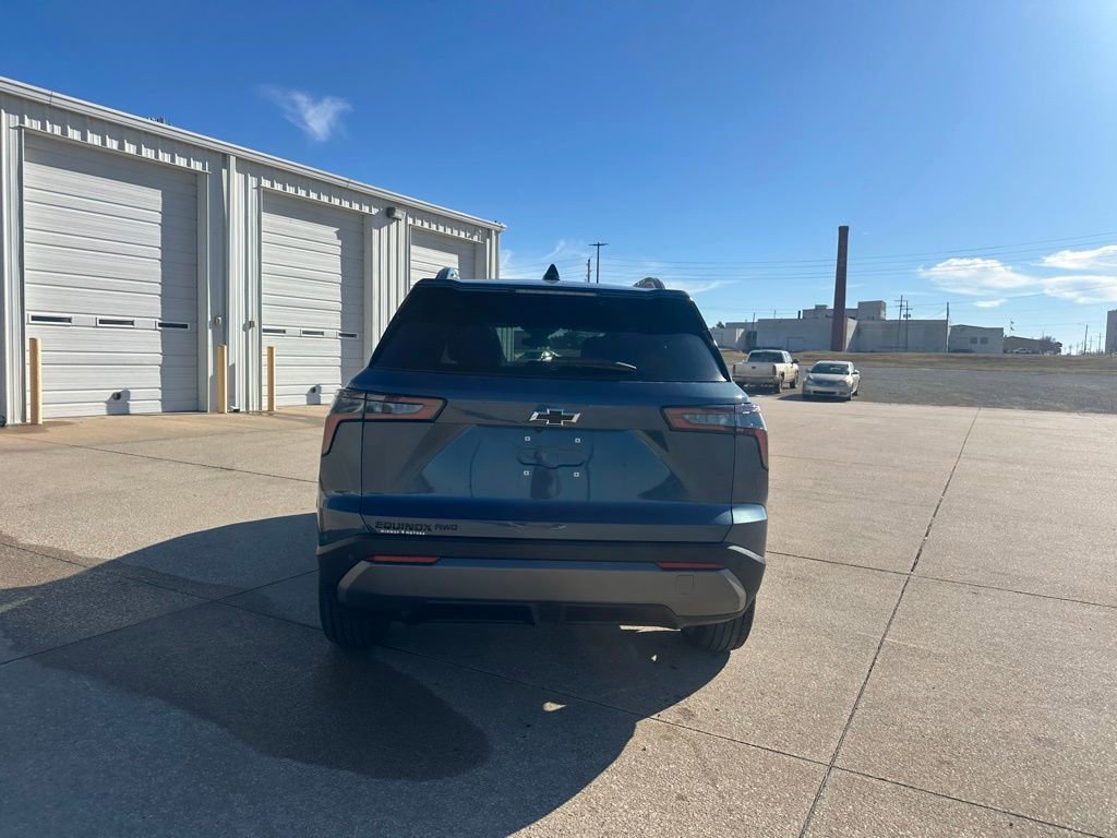 New 2026 Chevrolet Equinox LT w/ Convenience Package II image 4