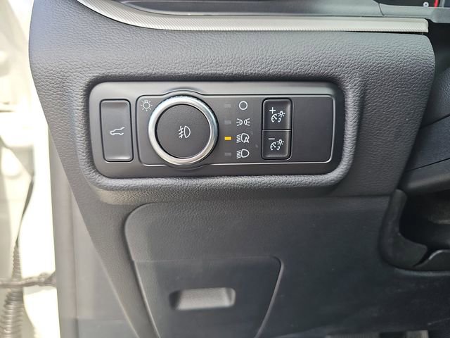 Used 2023 Ford Explorer XLT w/ Equipment Group 202A image 32