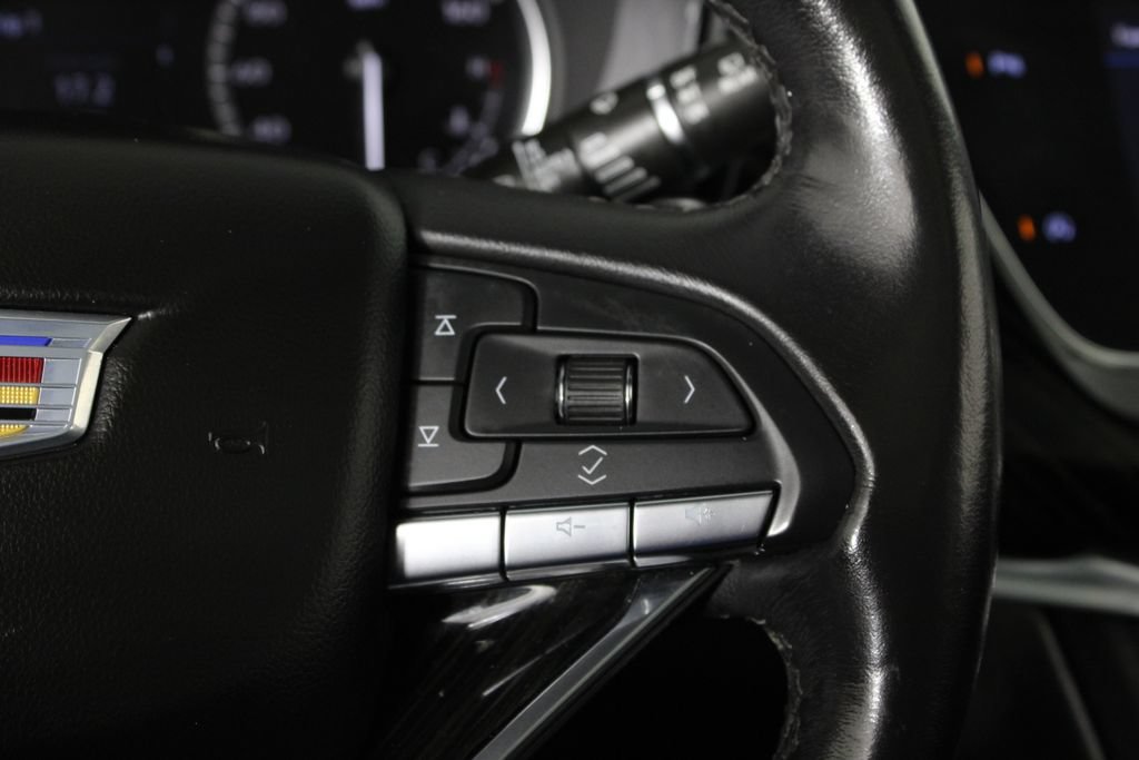 Used 2023 Cadillac XT6 Premium Luxury FWD image 28