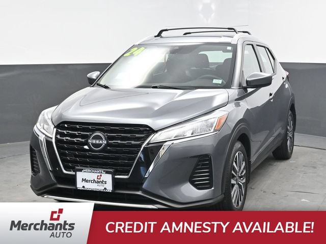 Used 2024 Nissan Kicks SV w/ Interior Electronics Package FWD image 2