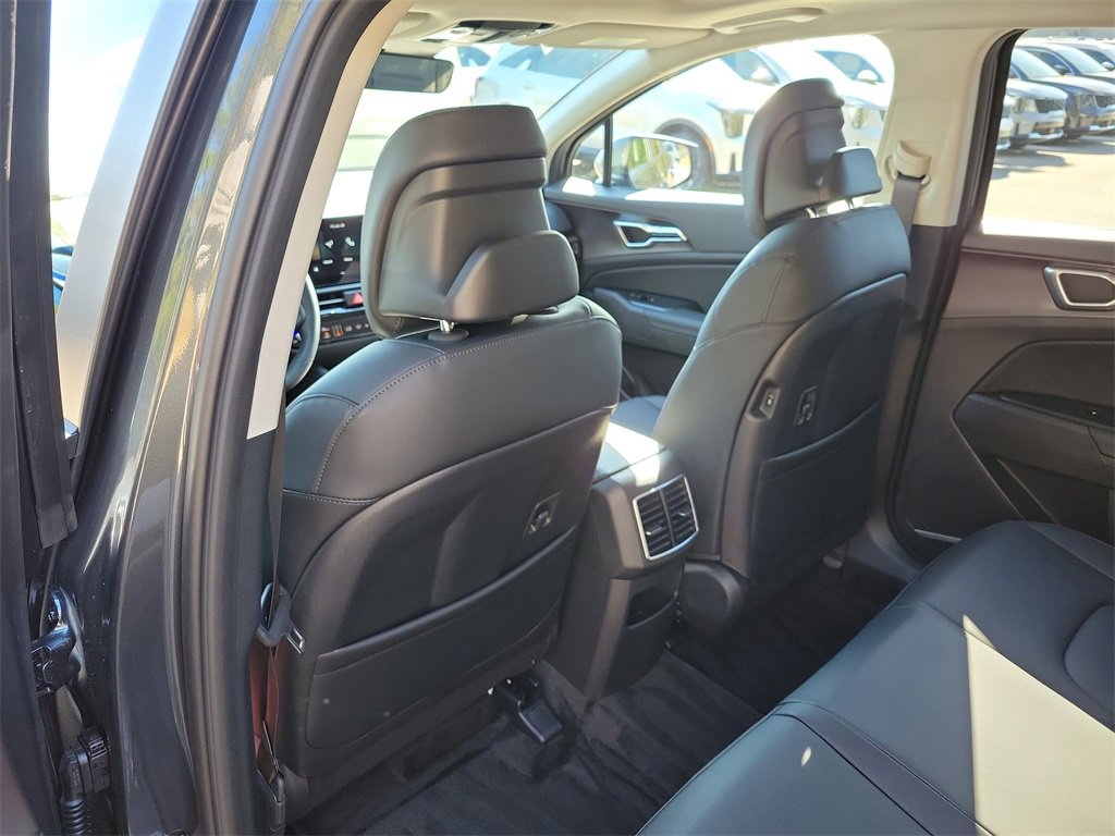 New 2026 Kia Sportage EX image 17