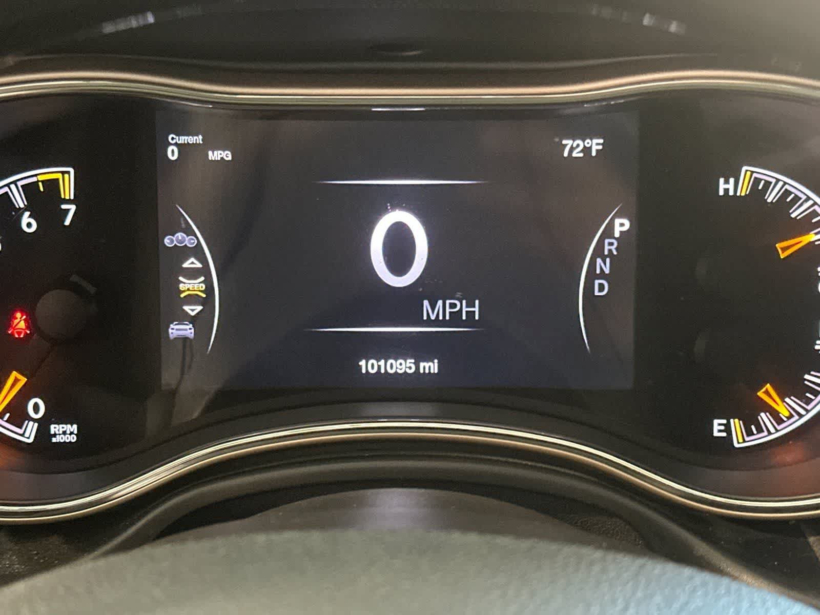 Used 2016 Jeep Grand Cherokee Overland RWD image 26
