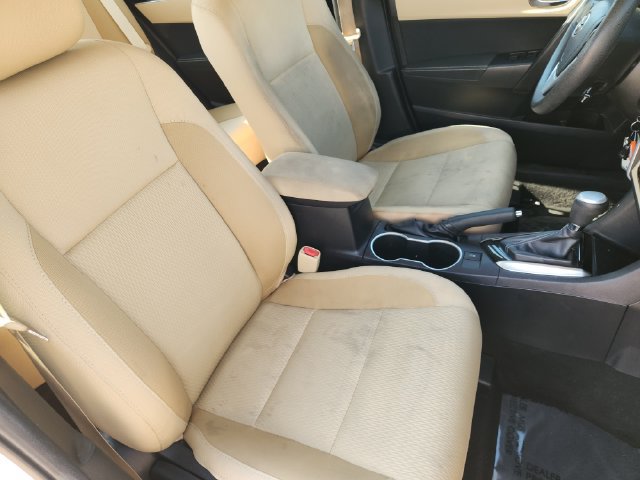 Used 2018 Toyota Corolla LE FWD image 10