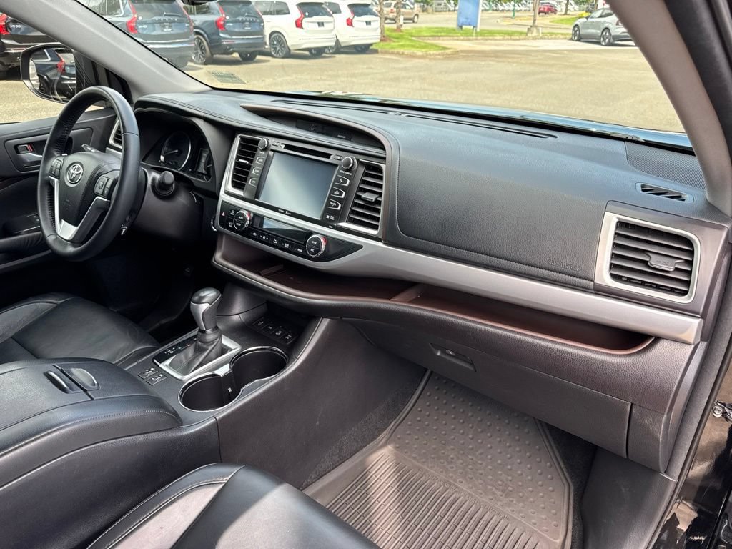 Used 2015 Toyota Highlander XLE AWD/4WD image 20