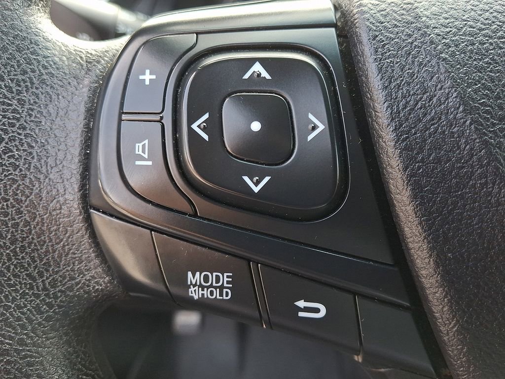 Used 2015 Toyota Camry LE image 21