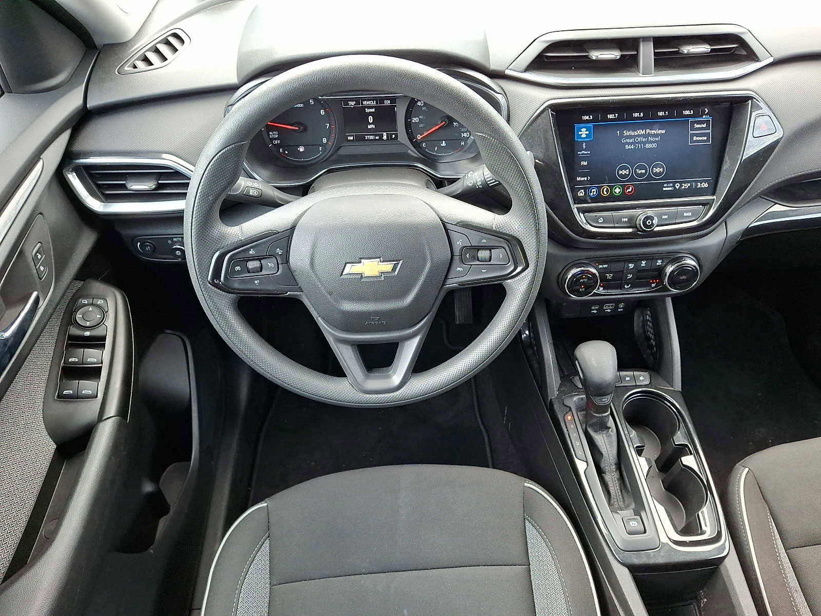 Used 2023 Chevrolet TrailBlazer LT w/ Convenience Package image 11