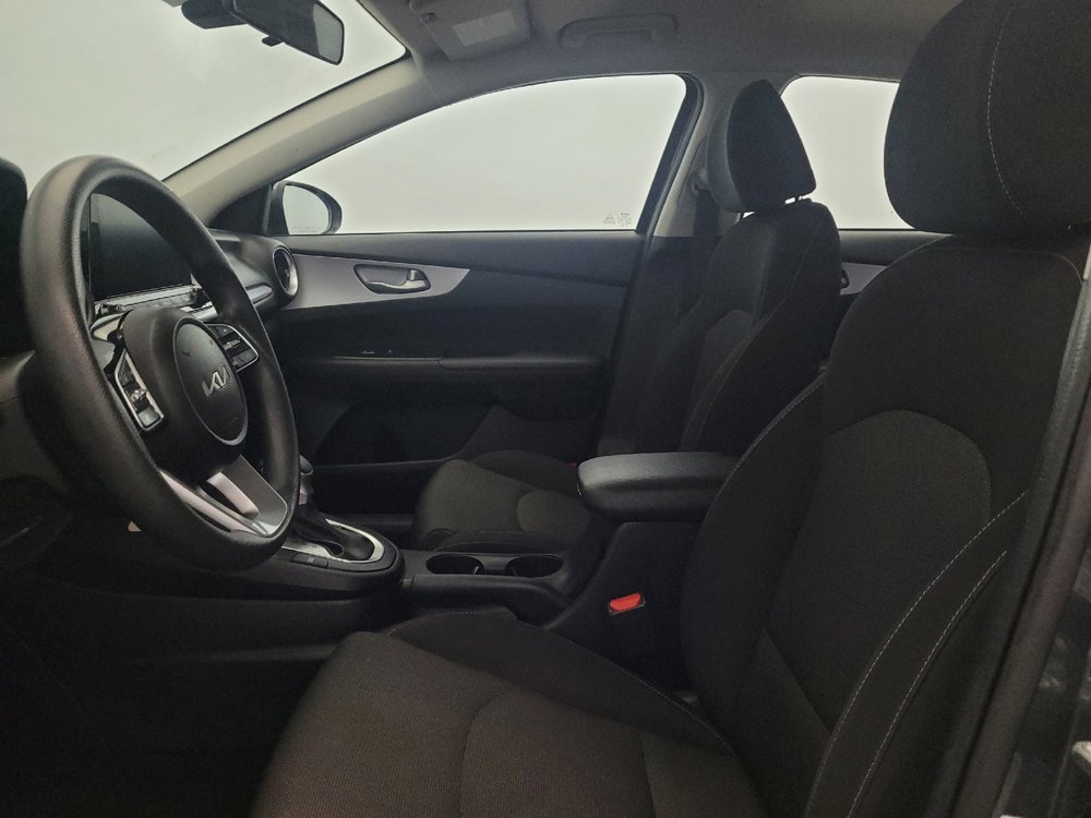 Used 2023 Kia Forte LXS FWD image 17