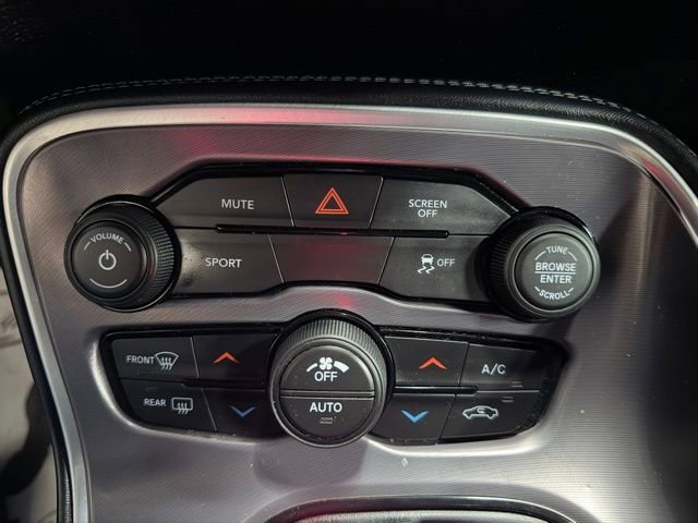 Used 2021 Dodge Challenger SXT image 37