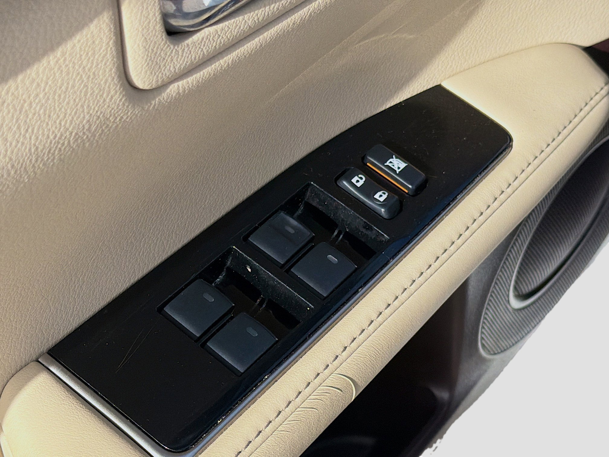 Used 2016 Lexus ES 350 w/ Luxury Package w/Wood Trim image 22