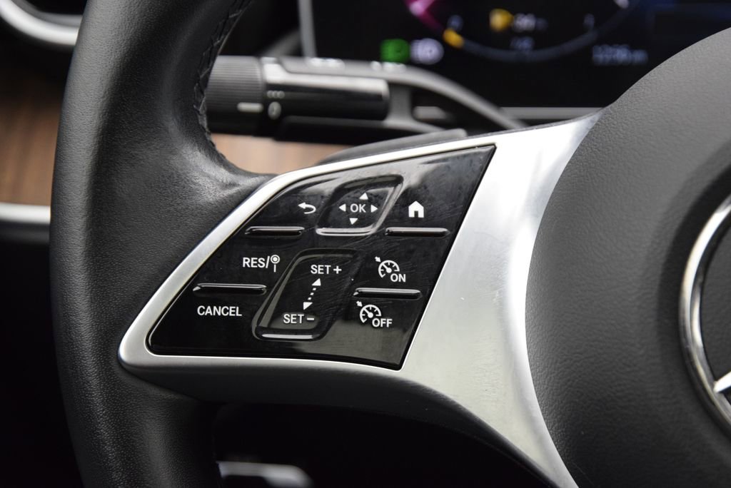 Used 2024 Mercedes-Benz C 300 Sedan w/ Advanced USB Package image 24