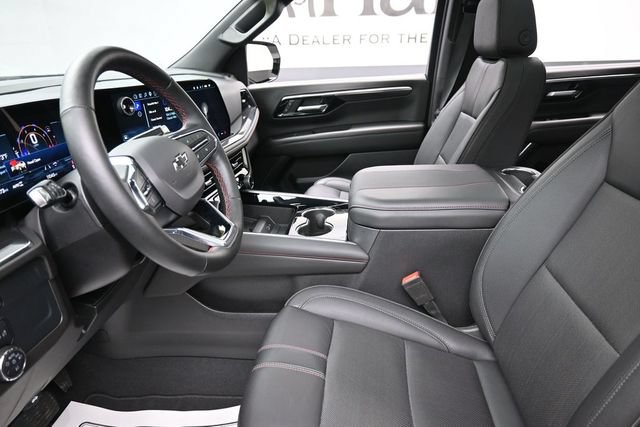 Used 2025 Chevrolet Suburban RST w/ Comfort Package AWD/4WD image 16