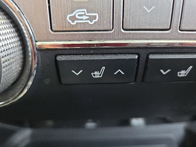 Used 2016 Toyota Tundra Limited AWD/4WD image 9