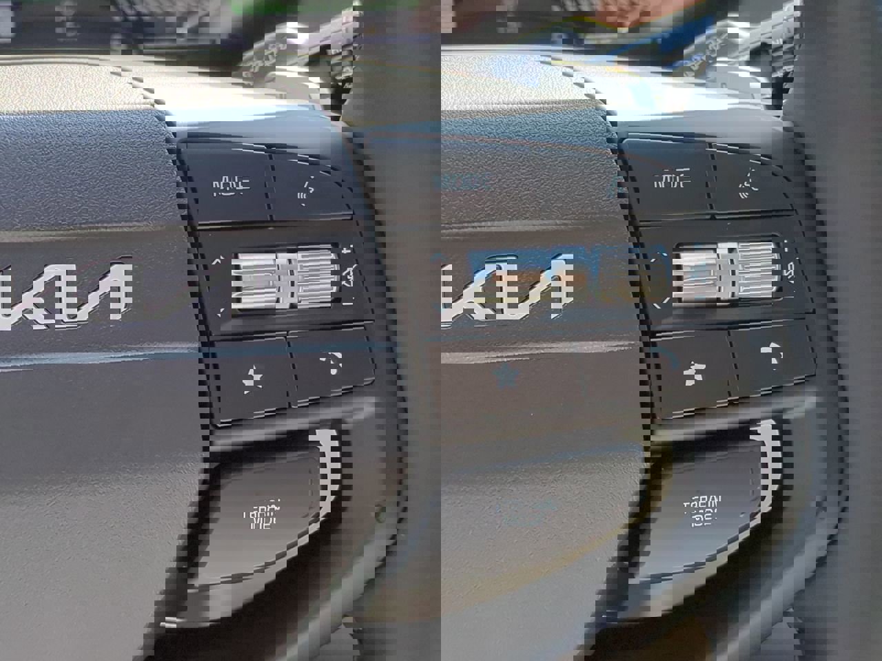 New 2026 Kia Sportage EX w/ EX Panoramic Sunroof Package image 21