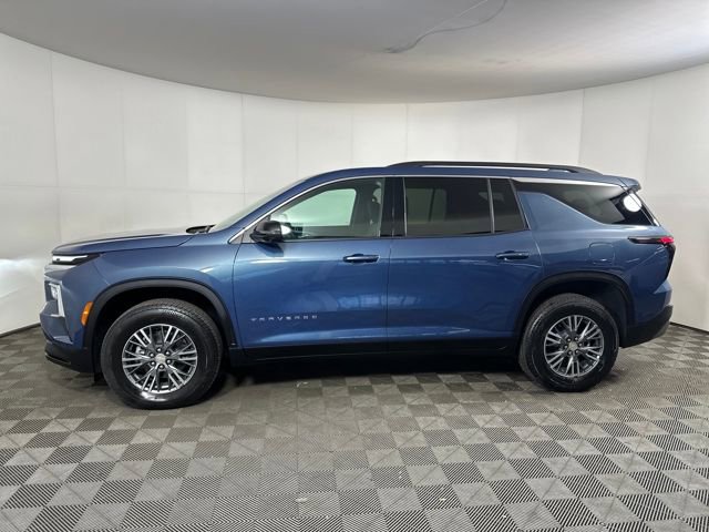Used 2025 Chevrolet Traverse LT w/ Driver Confidence Package image 6