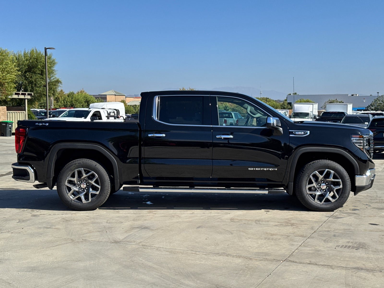 Used 2026 GMC Sierra 1500 SLT w/ SLT Premium Plus Package AWD/4WD image 7