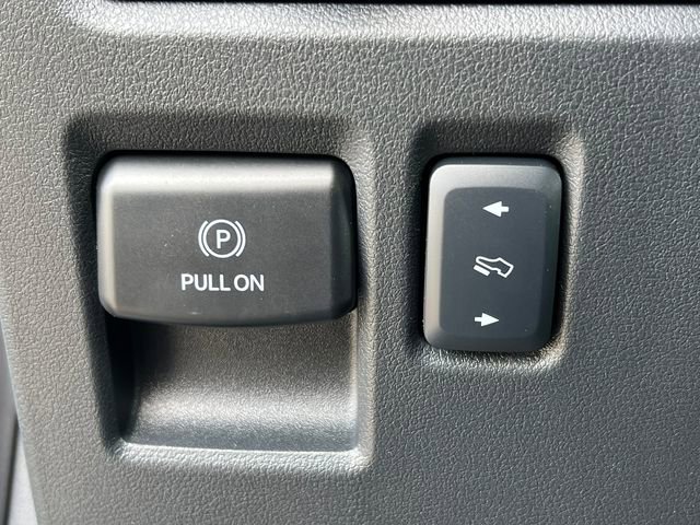 New 2025 Ford F150 Lightning Lariat image 25