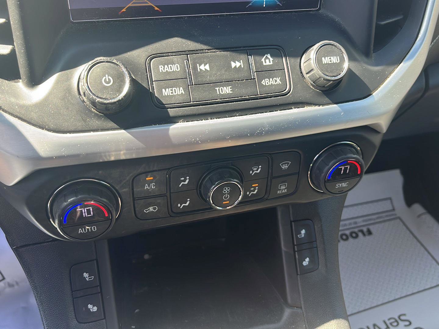 Used 2017 GMC Acadia SLE w/ Driver Alert Package I FWD image 15