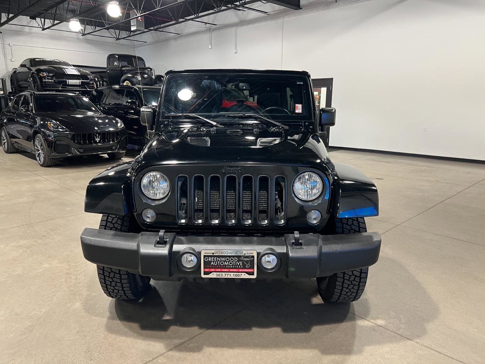 Used 2015 Jeep Wrangler Unlimited Sahara AWD/4WD image 8