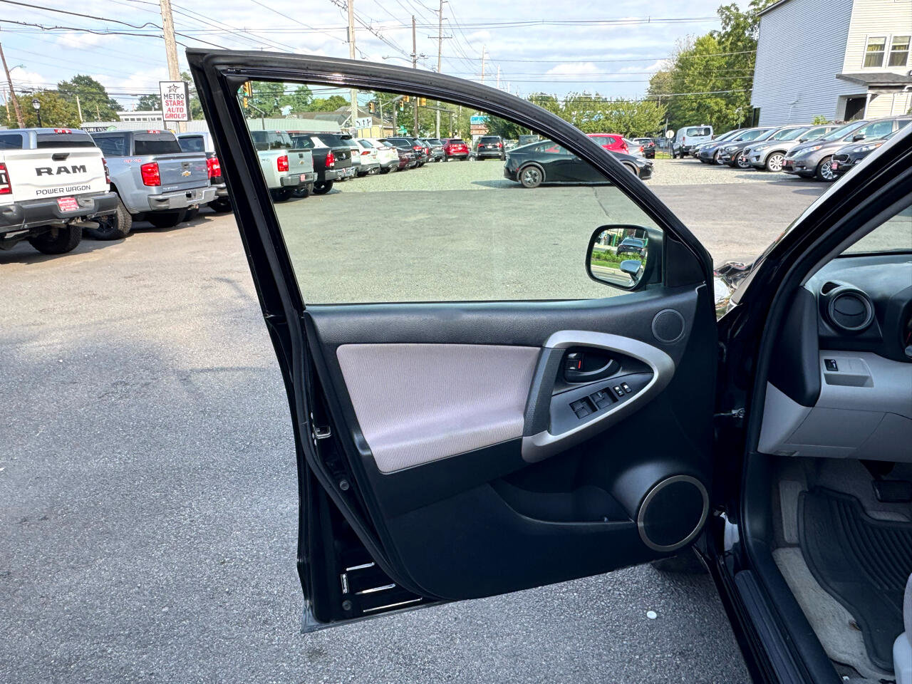 Used 2008 Toyota RAV4 2WD image 10