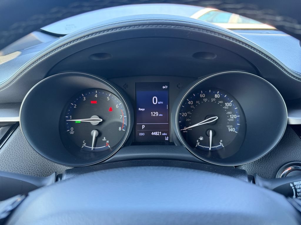 Used 2019 Toyota C-HR XLE FWD image 15