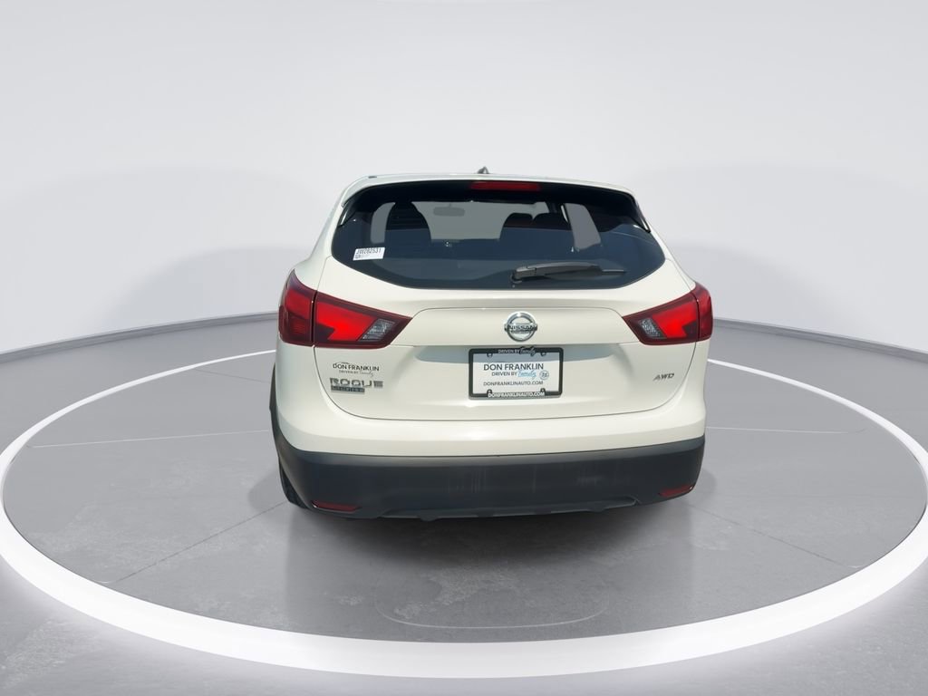 Used 2018 Nissan Rogue Sport S AWD/4WD image 7