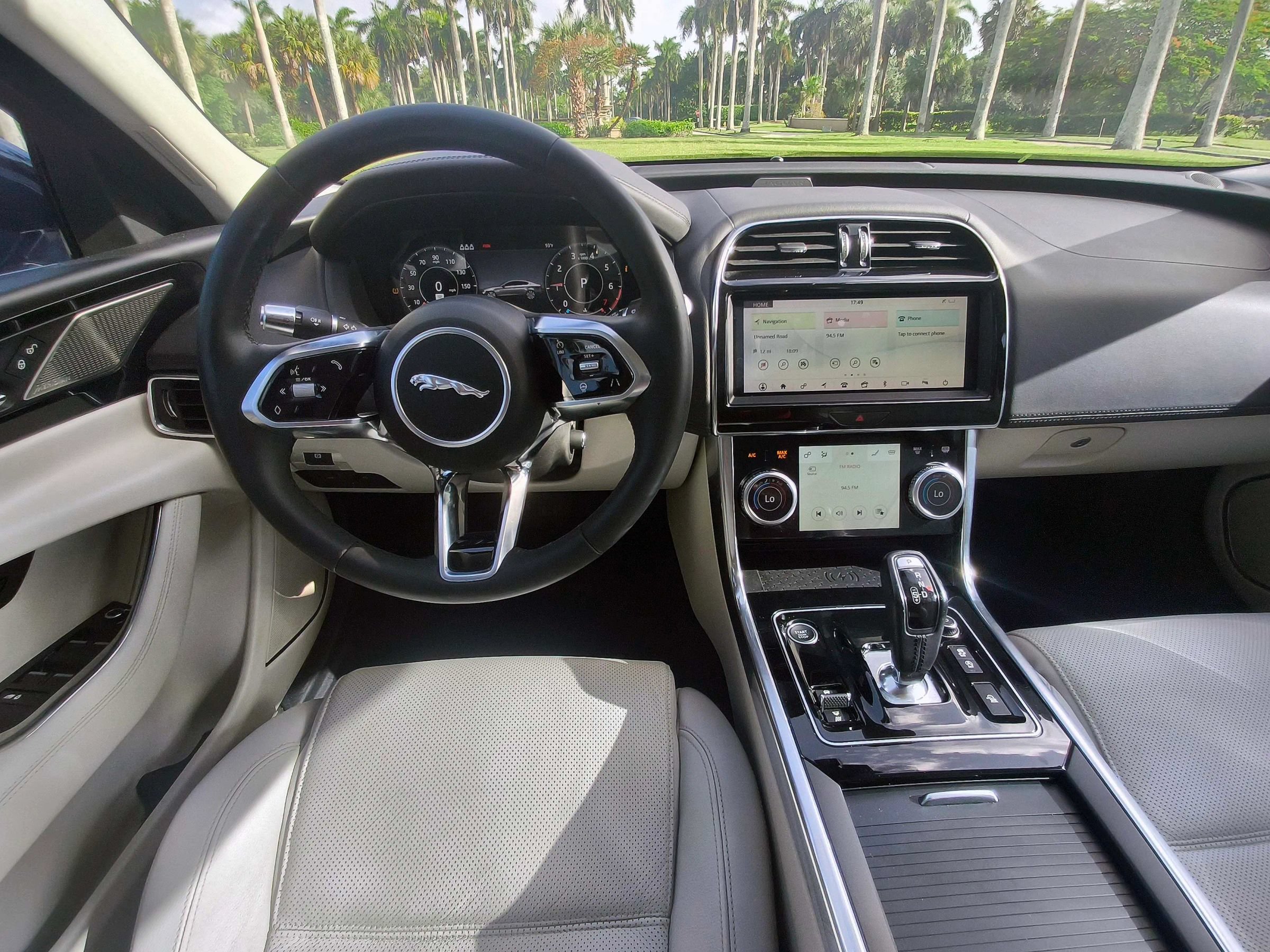 Used 2020 Jaguar XE S AWD/4WD image 7