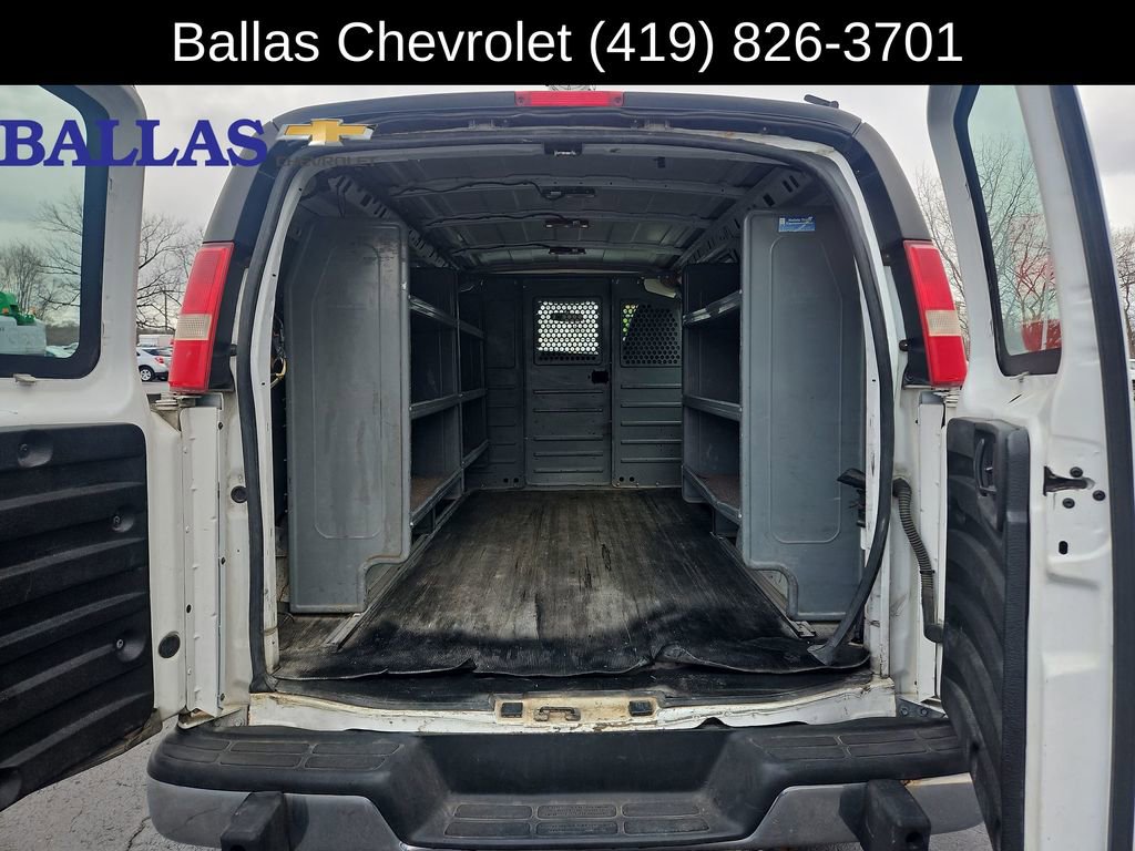 Used 2015 GMC Savana 2500 RWD image 24