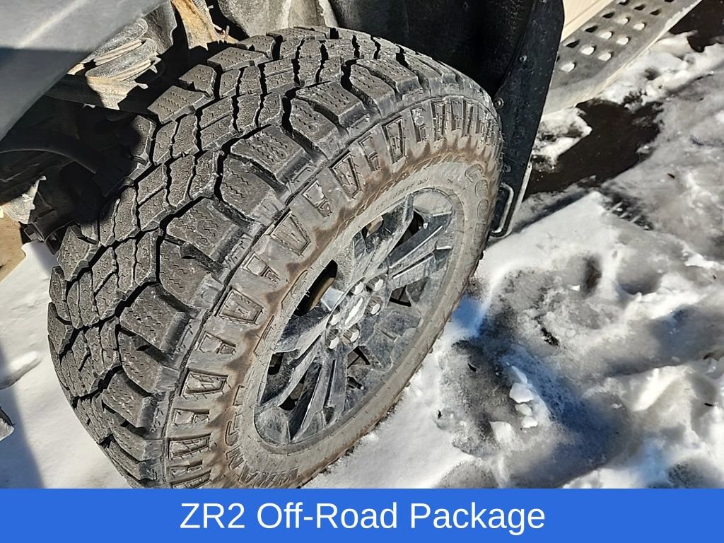 Used 2021 Chevrolet Colorado ZR2 w/ ZR2 Dusk Special Edition image 11