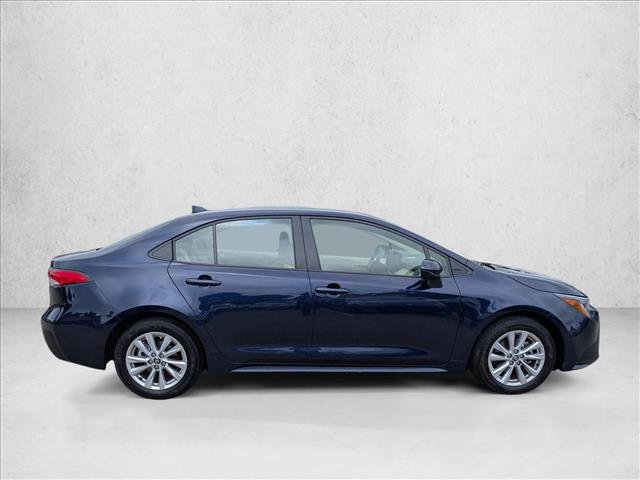 Used 2024 Toyota Corolla LE w/ LE Convenience Package FWD image 4