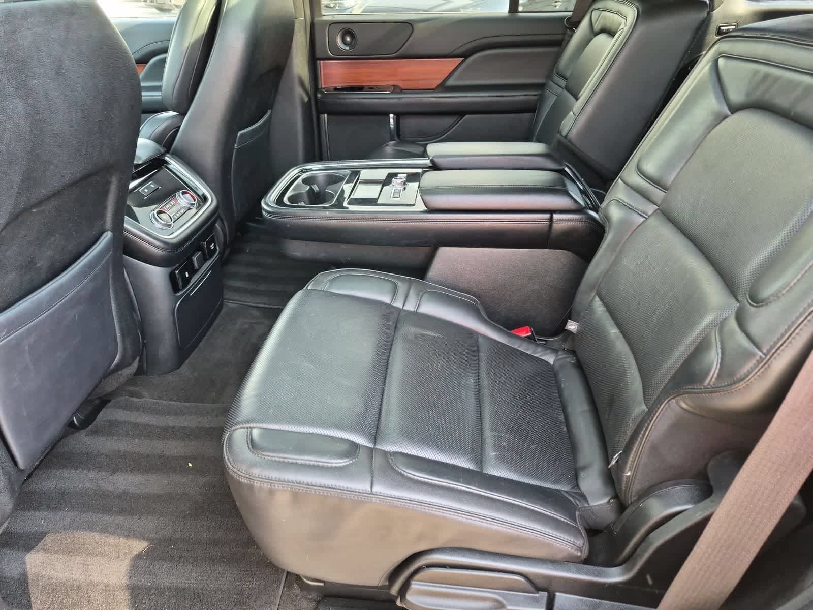 Used 2018 Lincoln Navigator Reserve AWD/4WD image 20