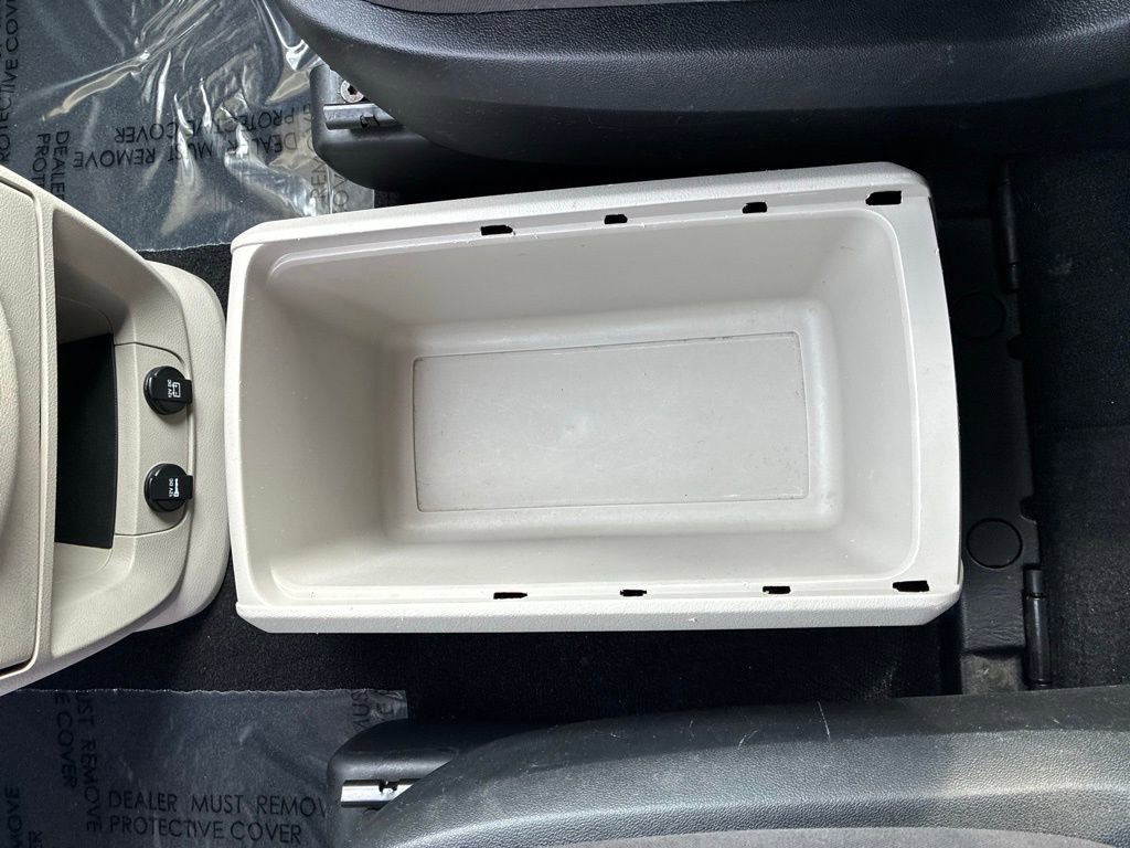 Used 2017 Dodge Grand Caravan SE w/ Power Window Group image 31