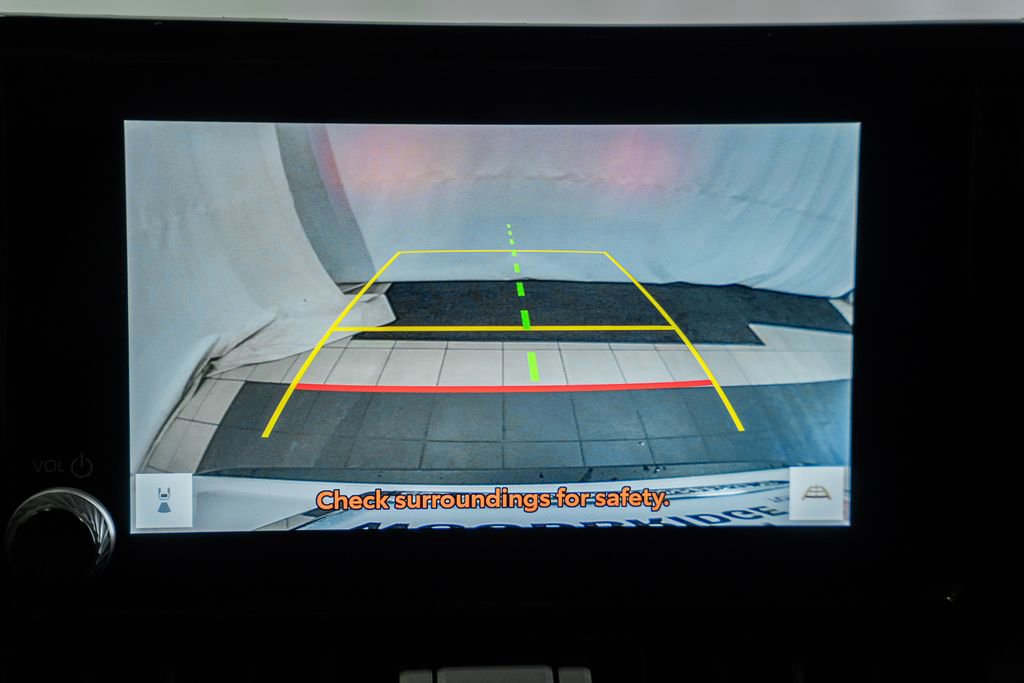 Used 2024 Toyota RAV4 LE image 37