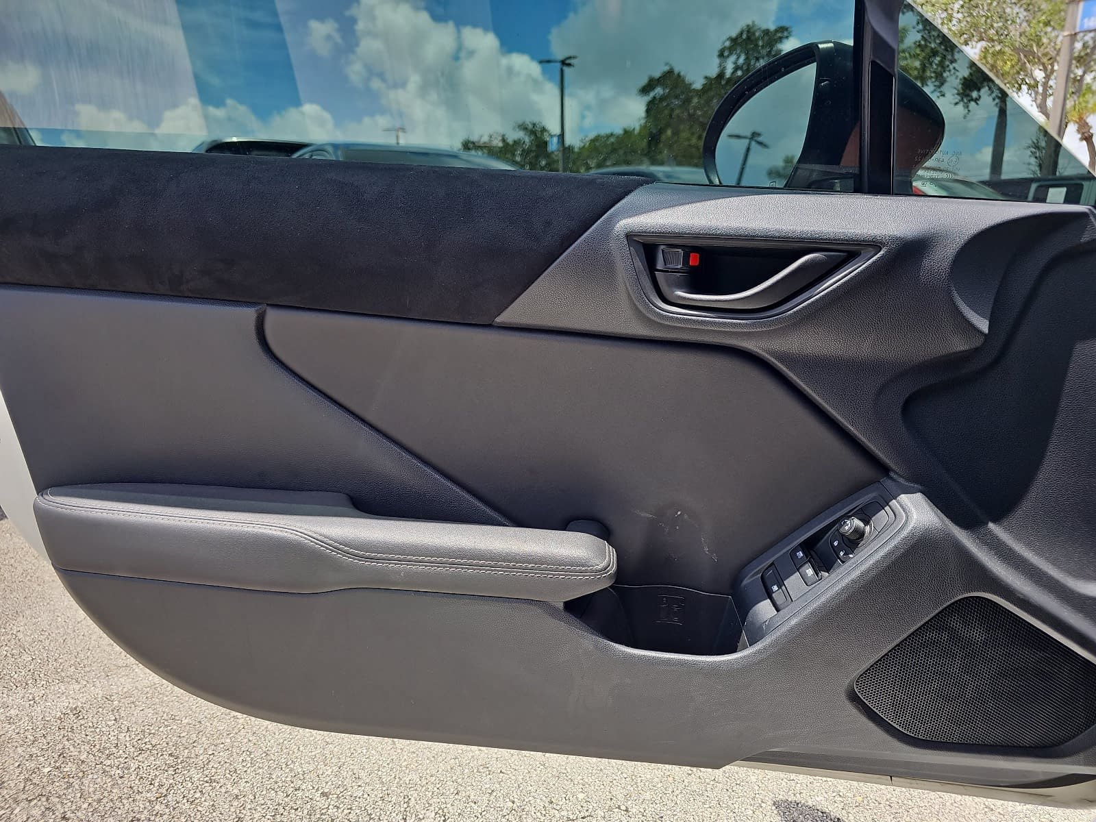 Used 2025 Toyota GR86 Premium RWD image 23
