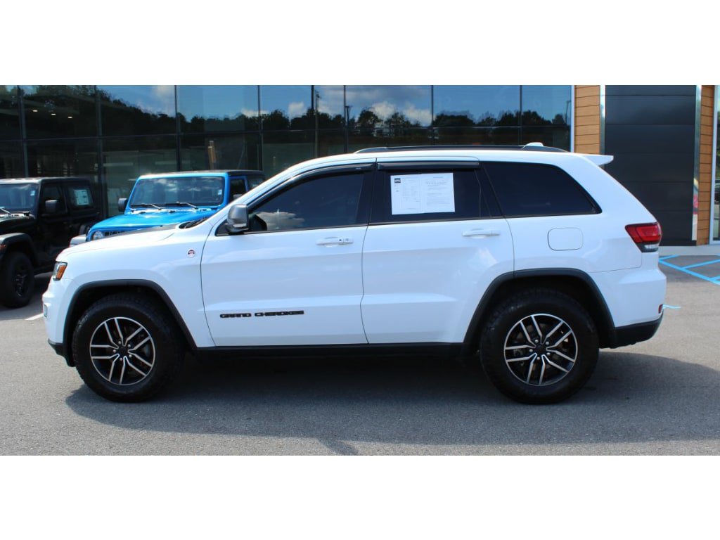 Used 2019 Jeep Grand Cherokee Trailhawk AWD/4WD image 7