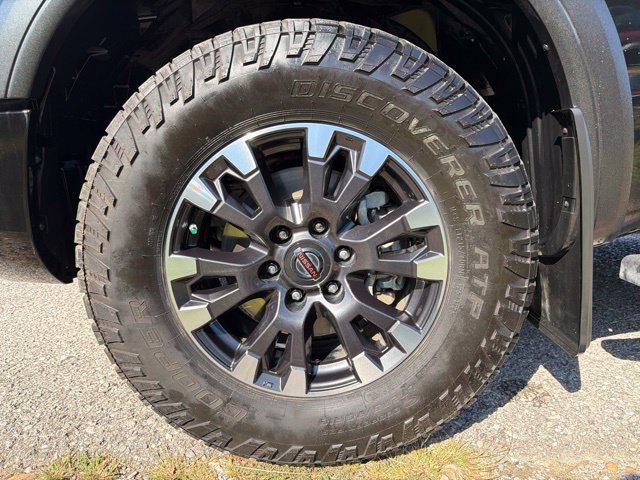 Used 2021 Nissan Titan PRO-4X w/ Pro-4x Convenience Package AWD/4WD image 9