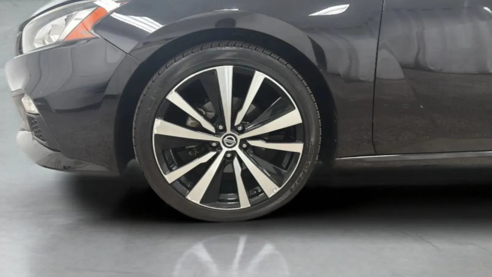 Used 2020 Nissan Altima 2.5 SR FWD image 28