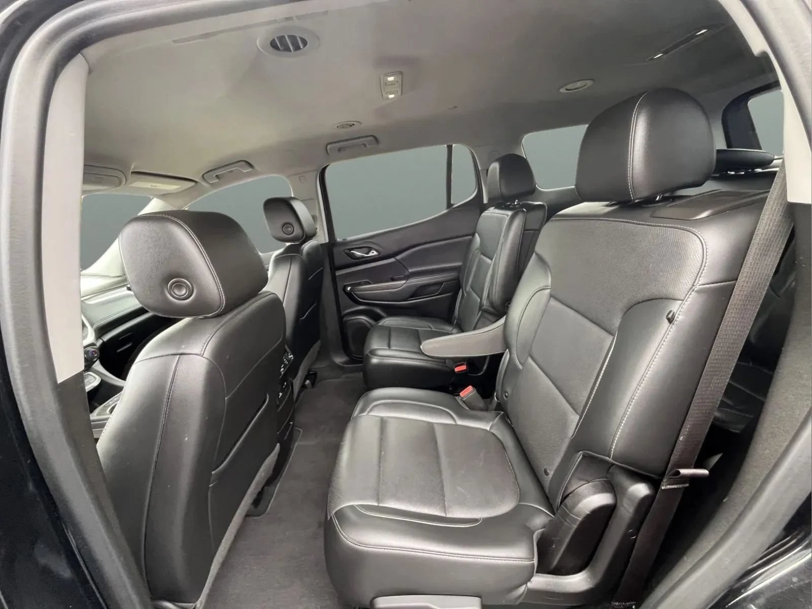 Used 2022 GMC Acadia SLT w/ Elevation Edition FWD image 13