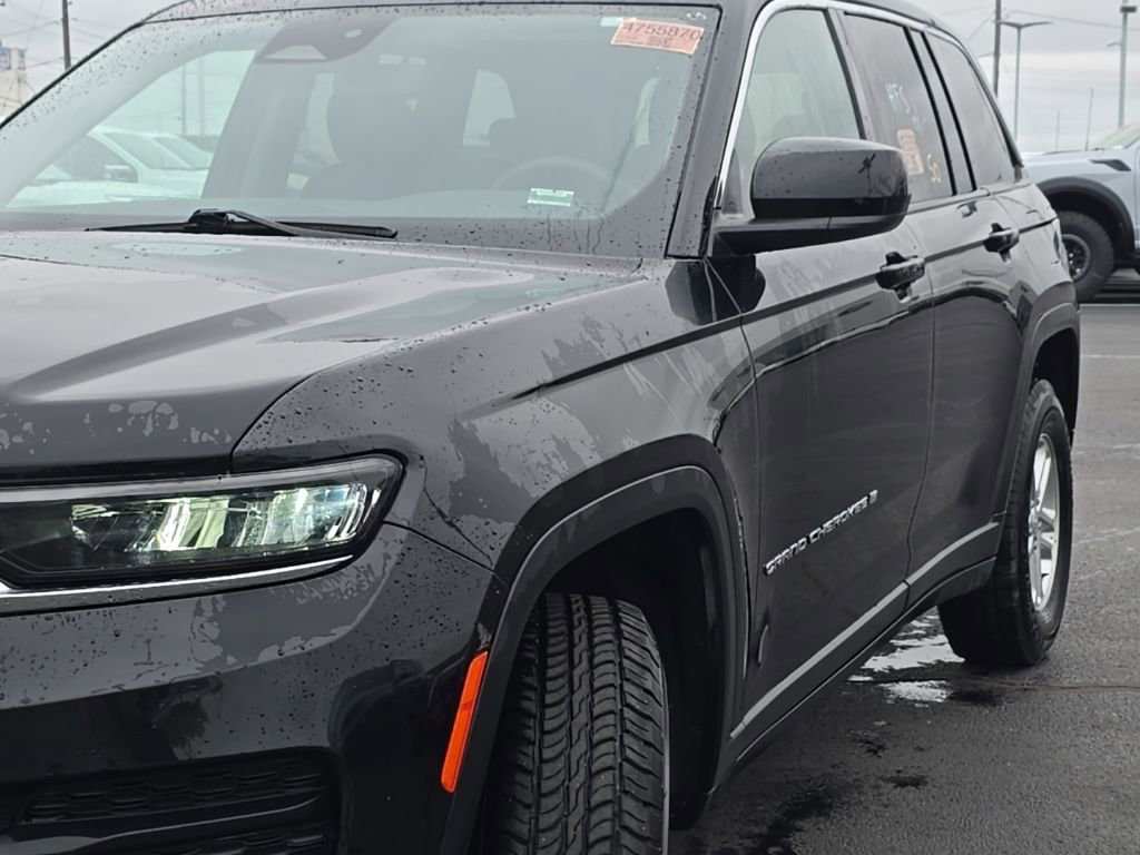 Used 2024 Jeep Grand Cherokee Laredo AWD/4WD image 60
