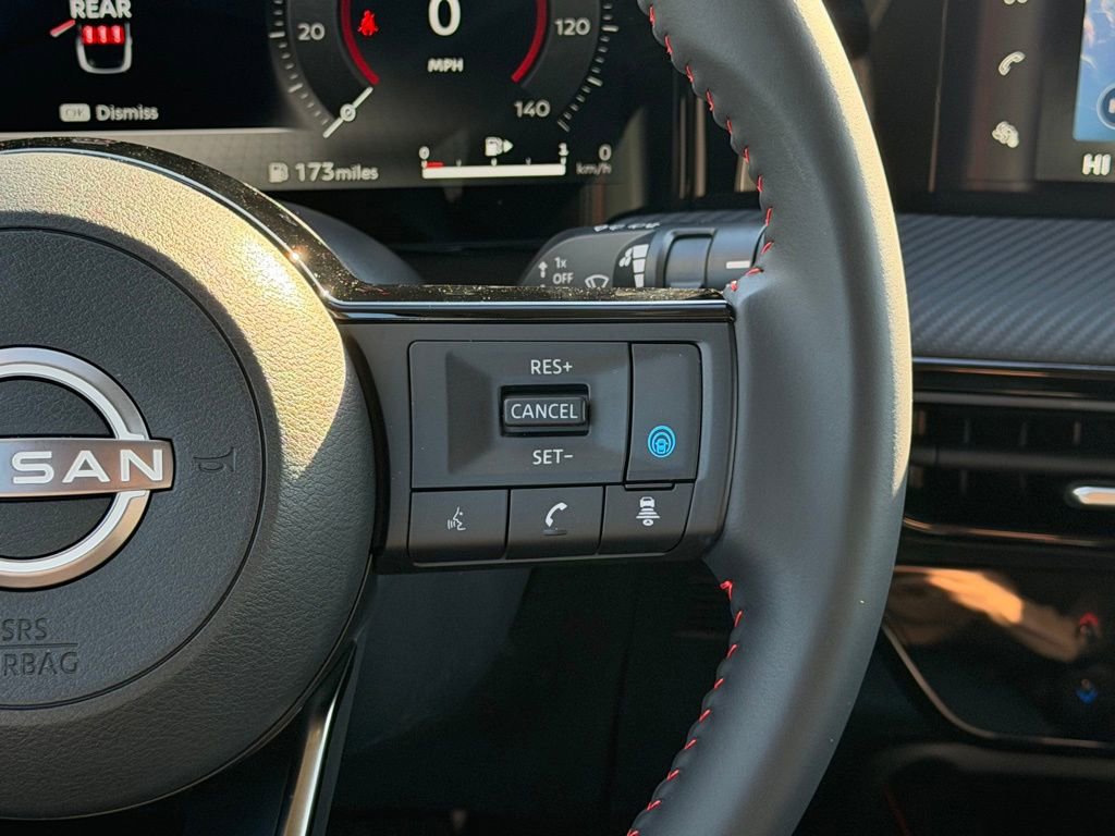 Used 2025 Nissan Kicks SR image 29